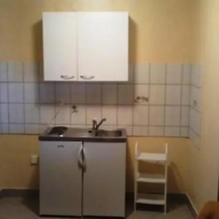 Charming Studio Annie Diklo A3 2 Pax